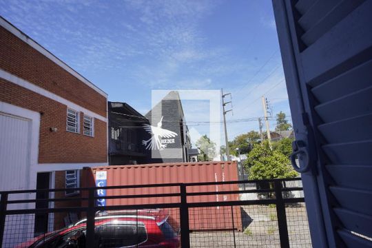 Vista do Quarto 1 de casa para alugar com 6 quartos, 500m² em São Geraldo, Porto Alegre