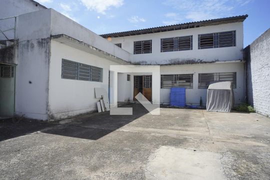 Área comum de casa para alugar com 6 quartos, 500m² em São Geraldo, Porto Alegre