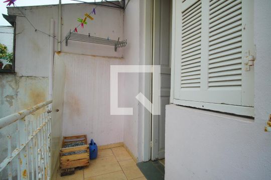 Varanda de casa à venda com 2 quartos, 280m² em Floresta, Porto Alegre