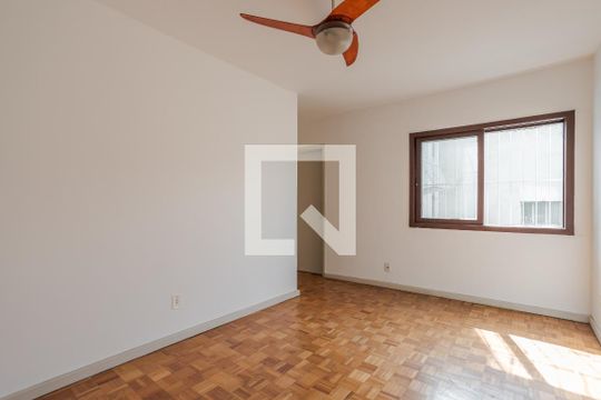Apartamento para alugar com 2 quartos, 68m² em Jardim do Salso, Porto Alegre