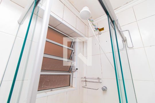 Banheiro de apartamento para alugar com 1 quarto, 40m² em Consolação, São Paulo