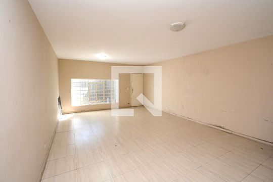 Casa à venda com 3 quartos, 195m² em Vila Sofia, São Paulo