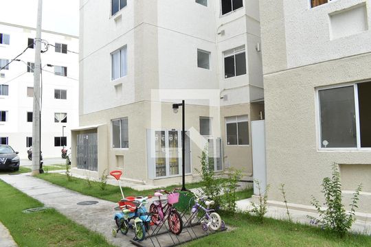 Vista do Quarto 1 de apartamento para alugar com 2 quartos, 60m² em Guaratiba, Rio de Janeiro