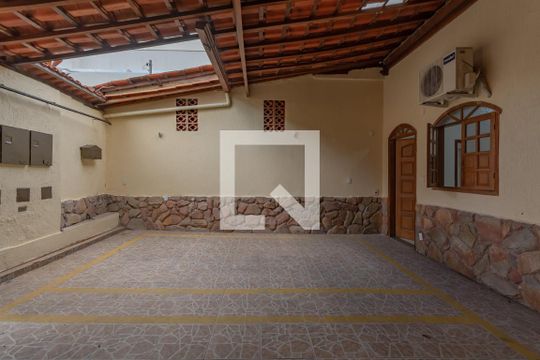 Entrada - Garagem de casa para alugar com 2 quartos, 110m² em Jaraguá, Belo Horizonte