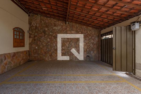 Entrada - Garagem de casa para alugar com 2 quartos, 110m² em Jaraguá, Belo Horizonte