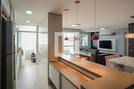 Cozinha de apartamento à venda com 2 quartos, 110m² em Santa Paula, São Caetano do Sul