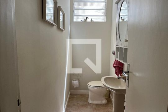 Lavabo de casa à venda com 4 quartos, 200m² em Vila Clementino, São Paulo
