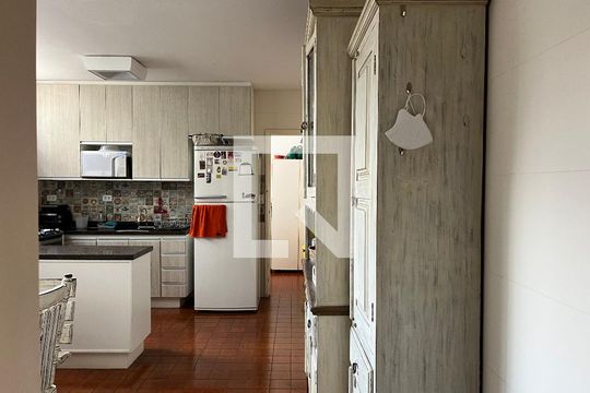 Cozinha de casa à venda com 4 quartos, 200m² em Vila Clementino, São Paulo