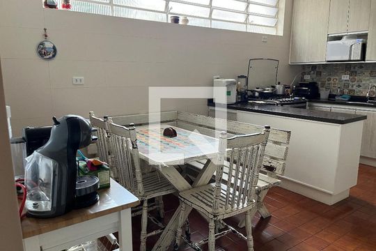 Cozinha de casa à venda com 4 quartos, 200m² em Vila Clementino, São Paulo