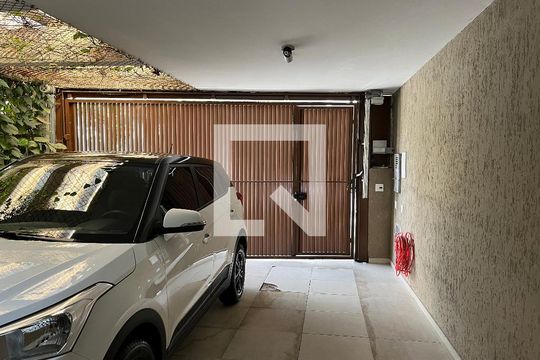 Garagem de casa à venda com 4 quartos, 200m² em Vila Clementino, São Paulo
