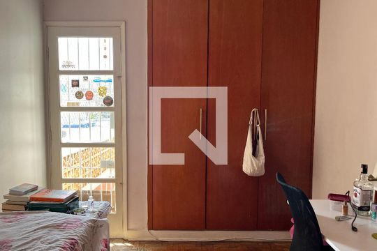 Quarto 1 de casa à venda com 4 quartos, 200m² em Vila Clementino, São Paulo