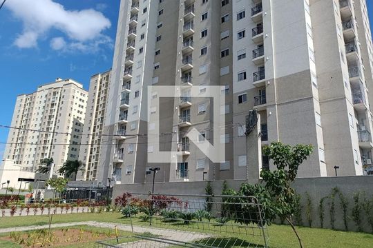 Fachada de apartamento para alugar com 2 quartos, 38m² em Jardim Santa Adélia, São Paulo