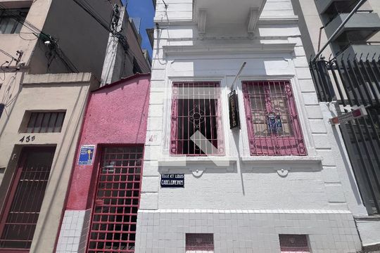 Fachada de kitnet/studio para alugar com 1 quarto, 22m² em Liberdade, São Paulo