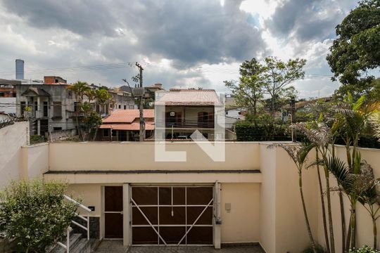 Vista - Sala de Estar de casa para alugar com 4 quartos, 600m² em Vila Oliveira, Mogi das Cruzes