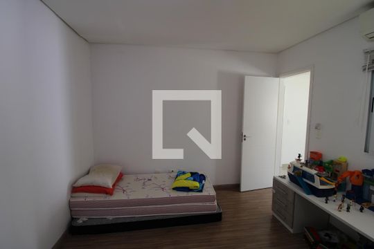 Quarto 1 de casa à venda com 3 quartos, 200m² em Parada Inglesa, São Paulo