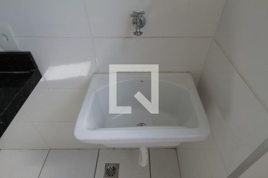 Cozinha e Área de Serviço de apartamento para alugar com 2 quartos, 55m² em Manacás, Belo Horizonte