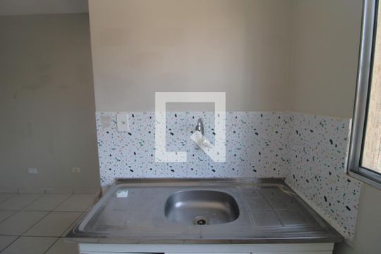 Pia da cozinha de kitnet/studio para alugar com 1 quarto, 23m² em Cidade Dutra, São Paulo