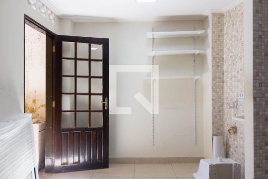 Cozinha e Área de Serviço de casa à venda com 3 quartos, 111m² em Vila dos Remédios, São Paulo