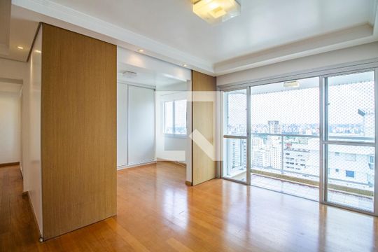 Apartamento para alugar com 3 quartos, 110m² em Cerqueira César, São Paulo