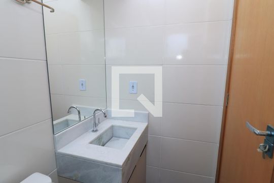Banheiro de kitnet/studio para alugar com 0 quarto, 18m² em Vila Matilde, São Paulo