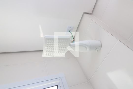 Banheiro de kitnet/studio para alugar com 0 quarto, 18m² em Vila Matilde, São Paulo