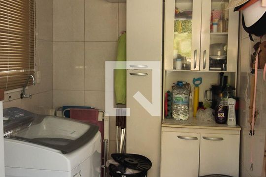 Área de Serviço de casa à venda com 3 quartos, 201m² em Espírito Santo, Porto Alegre