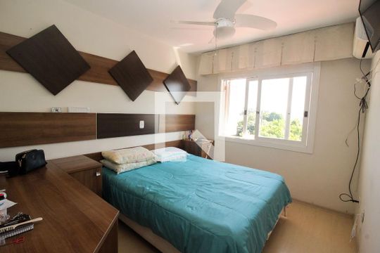 Quarto Suíte de casa à venda com 3 quartos, 201m² em Espírito Santo, Porto Alegre