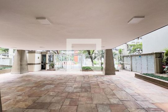 Área comum - Entrada de apartamento para alugar com 3 quartos, 134m² em Itaim Bibi, São Paulo