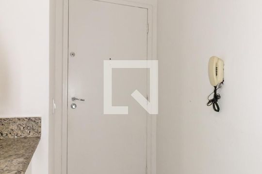 Cozinha de apartamento para alugar com 3 quartos, 134m² em Itaim Bibi, São Paulo