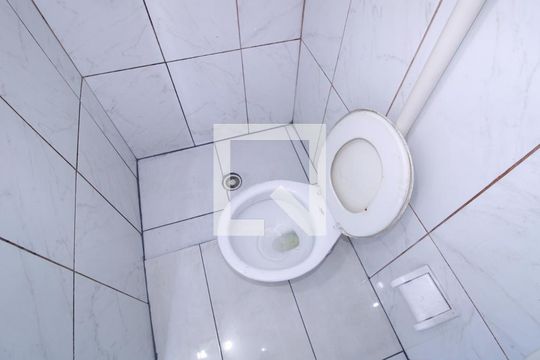Banheiro de casa à venda com 1 quarto, 60m² em Vila Ede, São Paulo