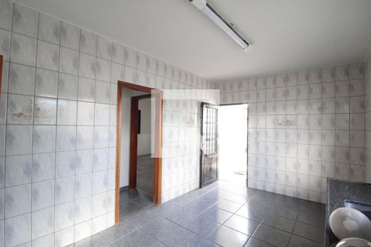 Cozinha de casa para alugar com 2 quartos, 139m² em Martins, Uberlândia