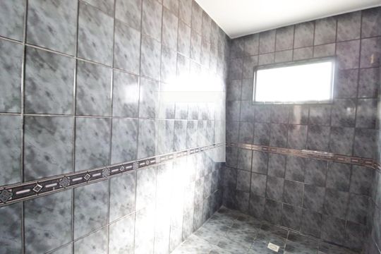 Banheiro Social de casa para alugar com 2 quartos, 139m² em Martins, Uberlândia