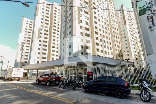 Fachada do Condomínio de apartamento à venda com 2 quartos, 36m² em Vila das Bandeiras, Guarulhos