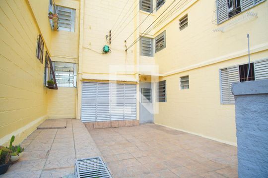 Hall de entrada de apartamento para alugar com 1 quarto, 55m² em Rubem Berta, Porto Alegre