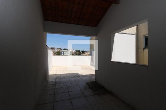 Quintal de apartamento à venda com 2 quartos, 90m² em Parque Novo Oratório, Santo André