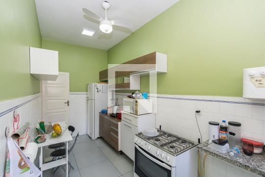 Cozinha de apartamento para alugar com 2 quartos, 100m² em Brás de Pina, Rio de Janeiro