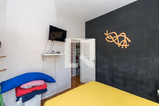 Quarto 1 de apartamento para alugar com 2 quartos, 100m² em Brás de Pina, Rio de Janeiro