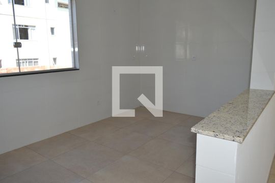 Cozinha de apartamento à venda com 3 quartos, 83m² em Europa, Contagem