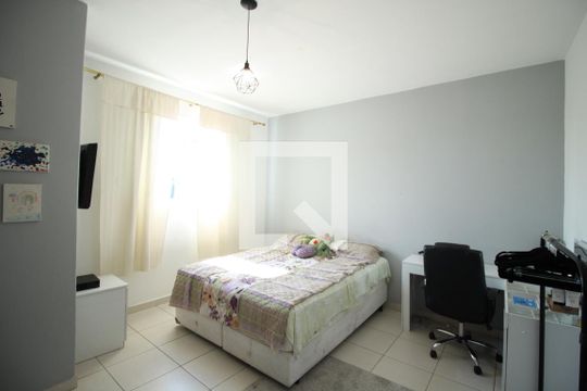 Quarto 1 de casa à venda com 3 quartos, 180m² em Vila Oratório, São Paulo