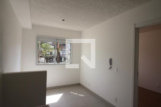 Apartamento para alugar com 1 quarto, 26m² em Jardim Itacolomi, São Paulo