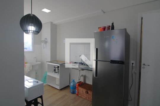 Cozinha de apartamento para alugar com 2 quartos, 34m² em Jardim Prudência, São Paulo