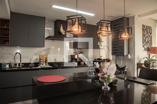 Cozinha de apartamento para alugar com 3 quartos, 315m² em Mirandópolis, São Paulo