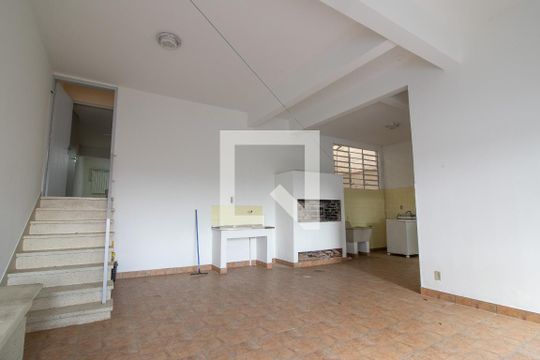 Churrasqueira de casa à venda com 4 quartos, 258m² em Bom Jesus, Porto Alegre