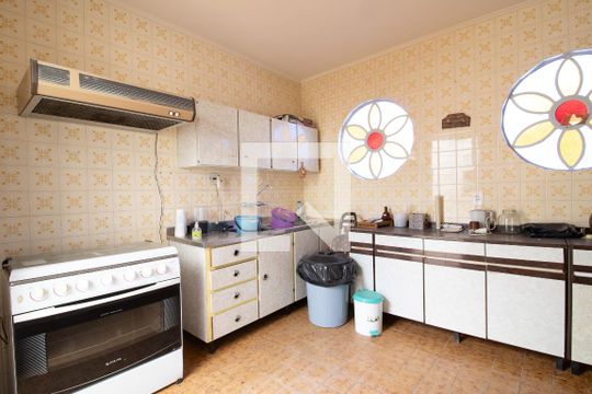 Cozinha de casa à venda com 4 quartos, 258m² em Bom Jesus, Porto Alegre