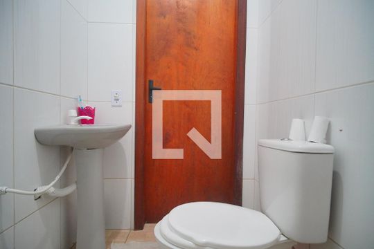 Banheiro de casa à venda com 2 quartos, 370m² em Canudos, Novo Hamburgo