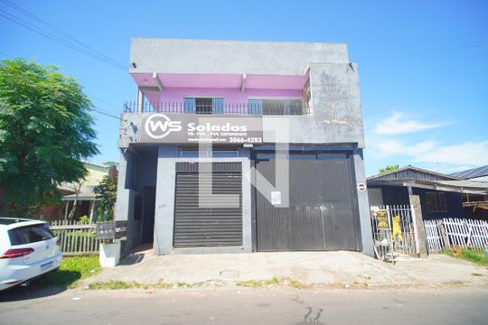 Fachada de casa à venda com 2 quartos, 370m² em Canudos, Novo Hamburgo