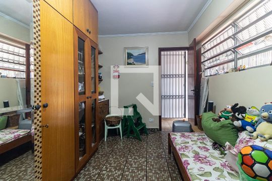 Quarto de Serviço de casa para alugar com 3 quartos, 196m² em Vila Moraes, São Paulo