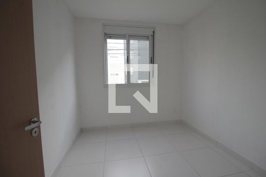 Quarto 1 de apartamento à venda com 2 quartos, 47m² em Olaria, Canoas