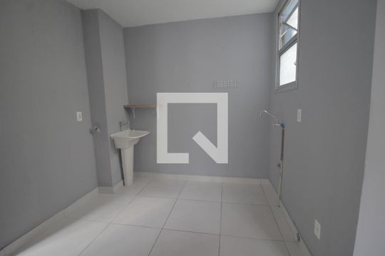 Cozinha e Área de Serviço de apartamento à venda com 2 quartos, 47m² em Olaria, Canoas