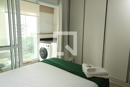 Quarto de kitnet/studio à venda com 1 quarto, 25m² em Indianópolis, São Paulo